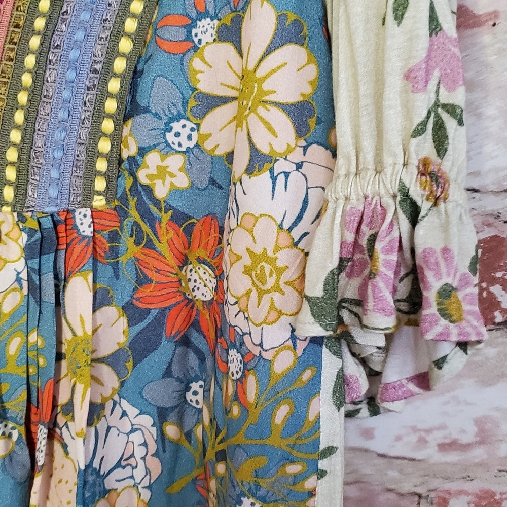 Anthropologie Blank London Xsmall Multicolor Floral V-Neck Embroidered Blouse - Picture 7 of 8